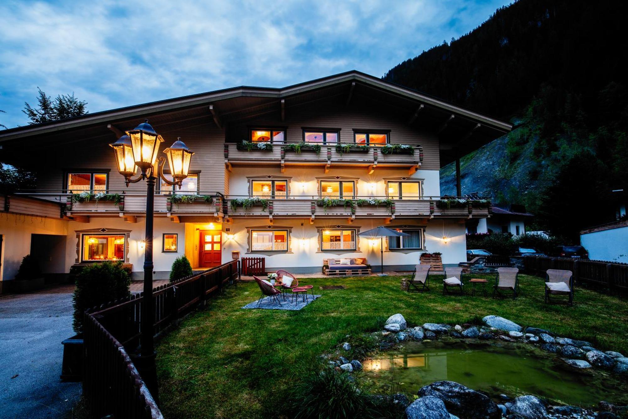 Pinetree Lodge Mayrhofen Esterno foto